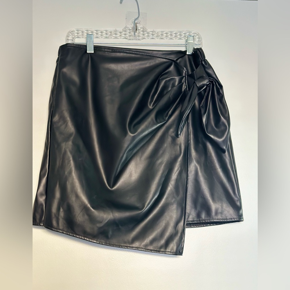 Shein Prive Vegan Leather Mini Skirt Women’s Size XL